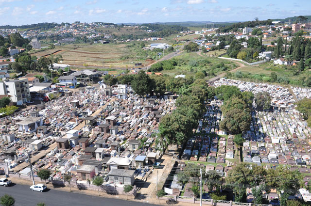 Cemitério Municipal: Recadastramento de túmulos encerra nesta sexta-feira -  Portal Caçador Online