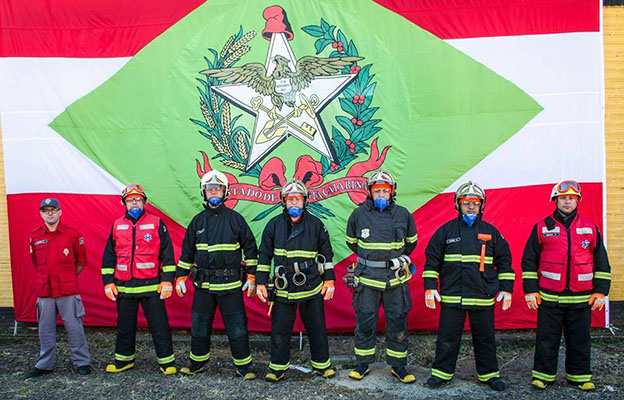 Apoio: Bombeiros Voluntários de Caçador auxiliam em resgates em Rodeio/SC -  Portal Caçador Online